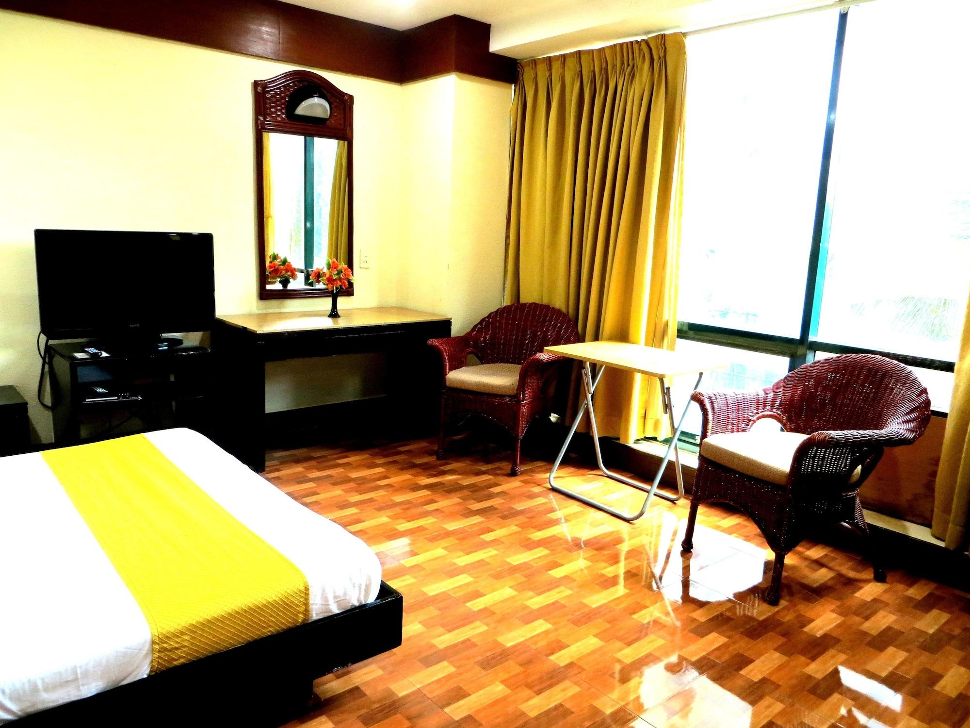 Paragon Suites Cebu Stadt Exterior foto