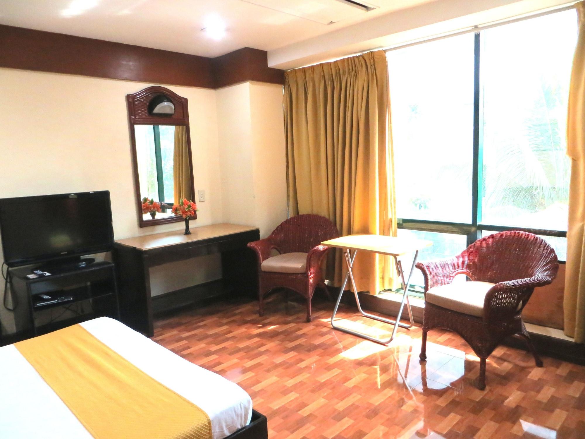 Paragon Suites Cebu Stadt Exterior foto