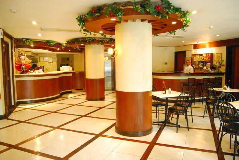 Paragon Suites Cebu Stadt Exterior foto